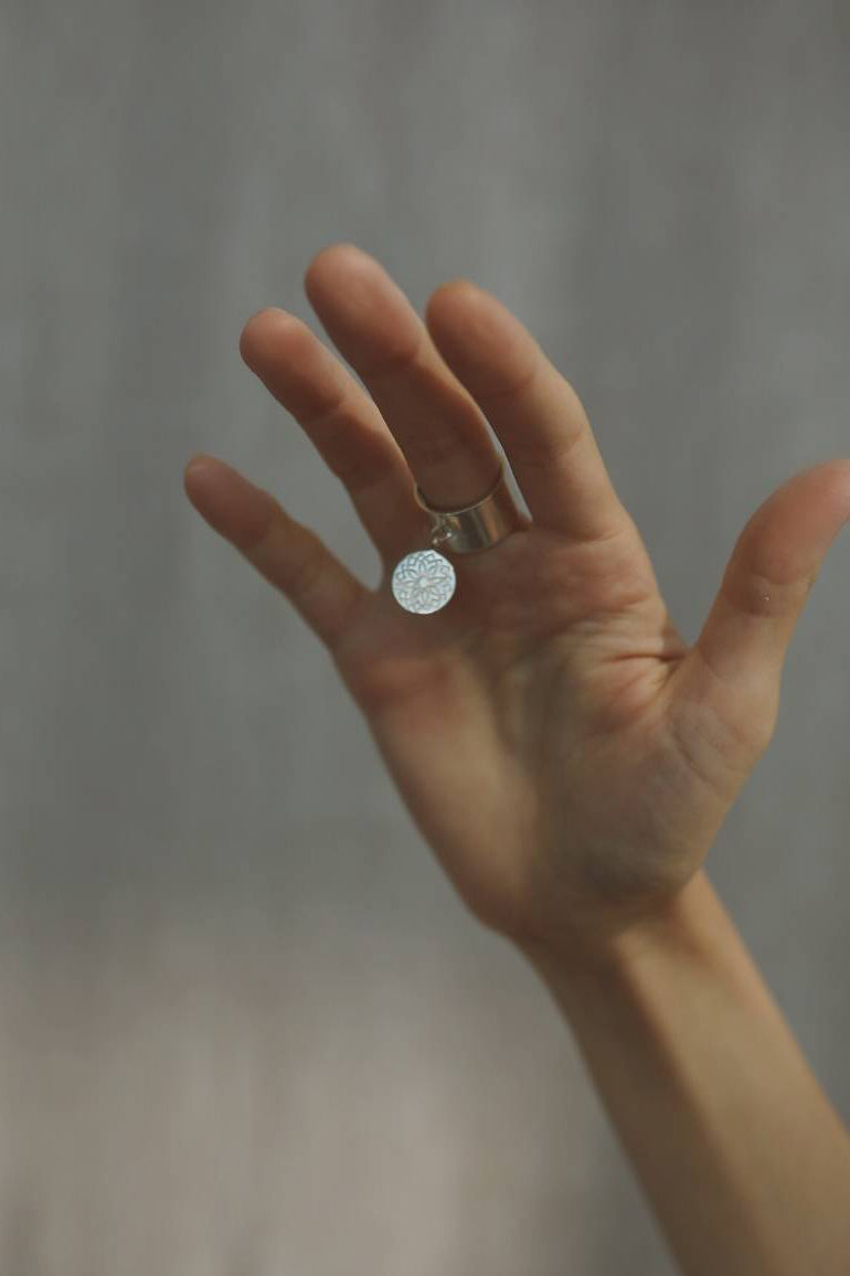 ARPÍ Silver Ring presentation mode