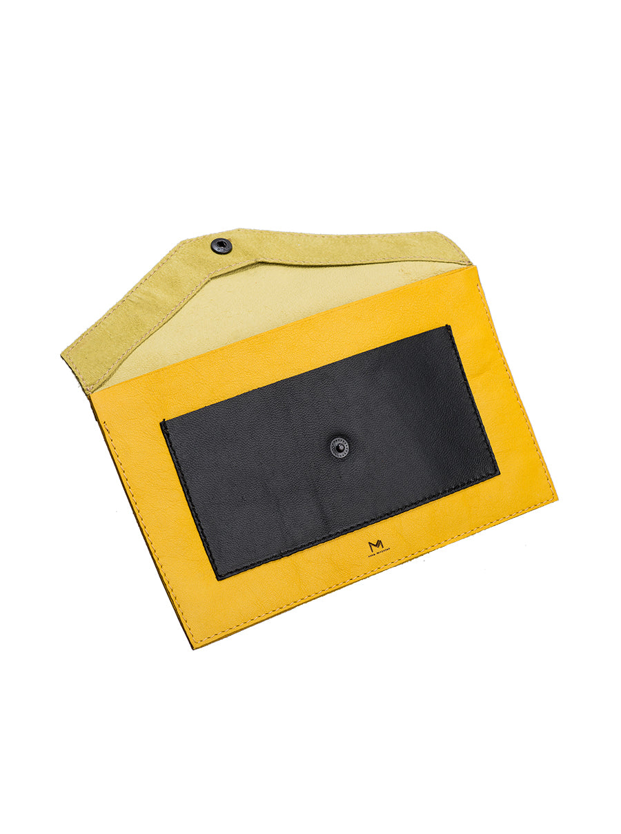 Bauhaus Leather Pouch inside view