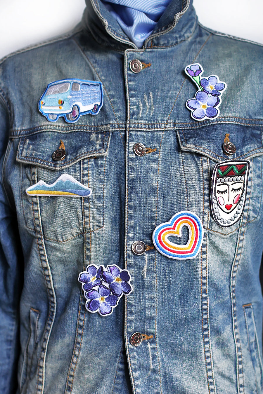 Embroidered Pin Armenian Girl presentation mode