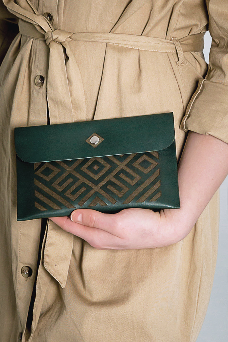 Armenian Ornament Green Leather Pouch - Mini presentation mode