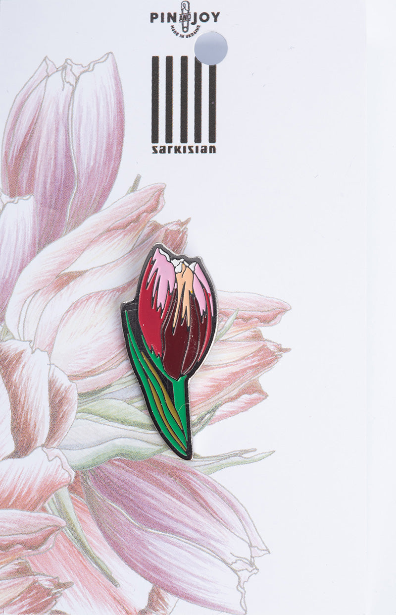 Enamel Pin Tulip presentation mode