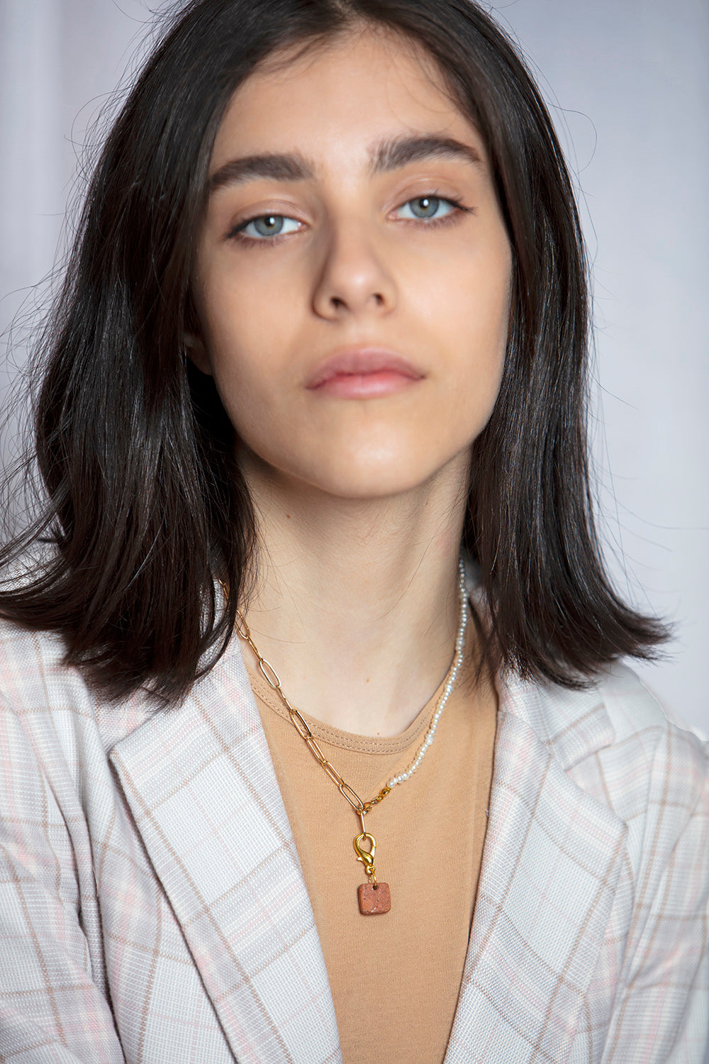 Lilith necklace tuff