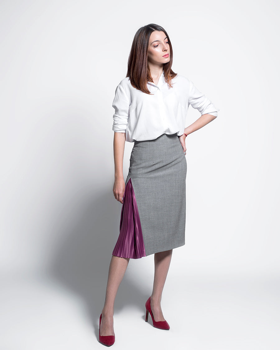 Classic Skirt With Pleated Detail front view