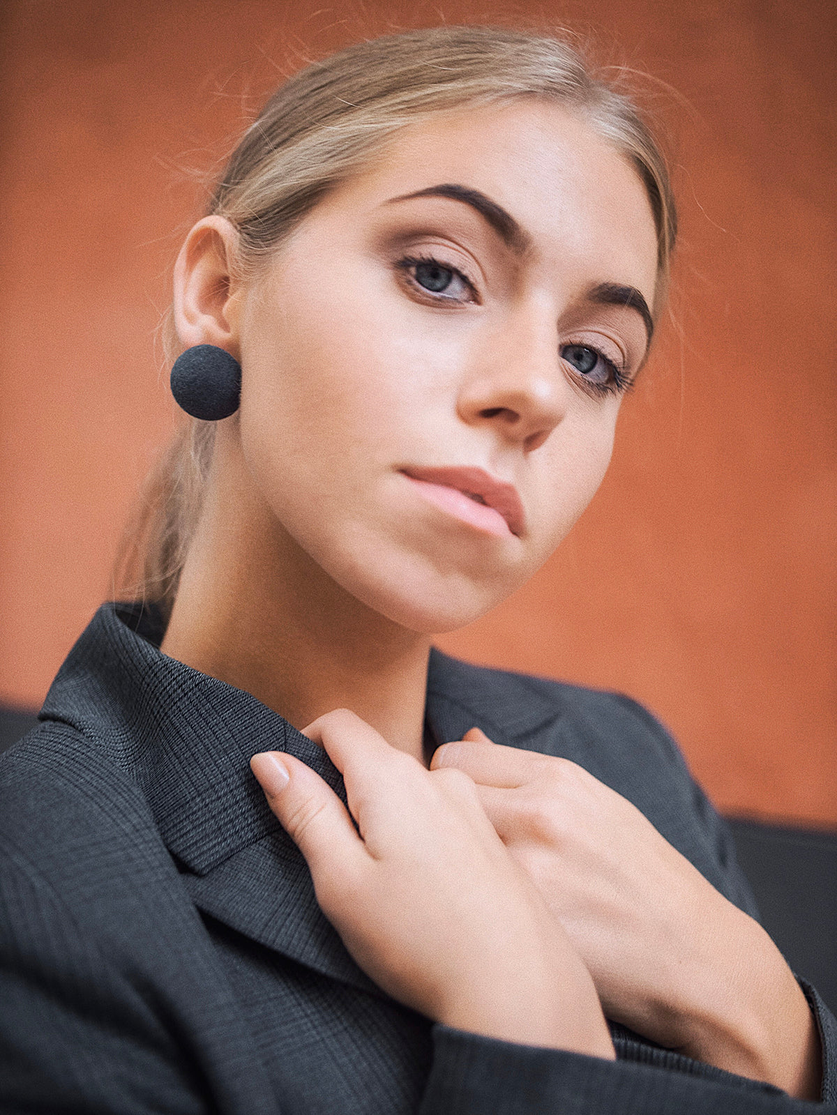 SOMA-PLusch-Grey-Earrings