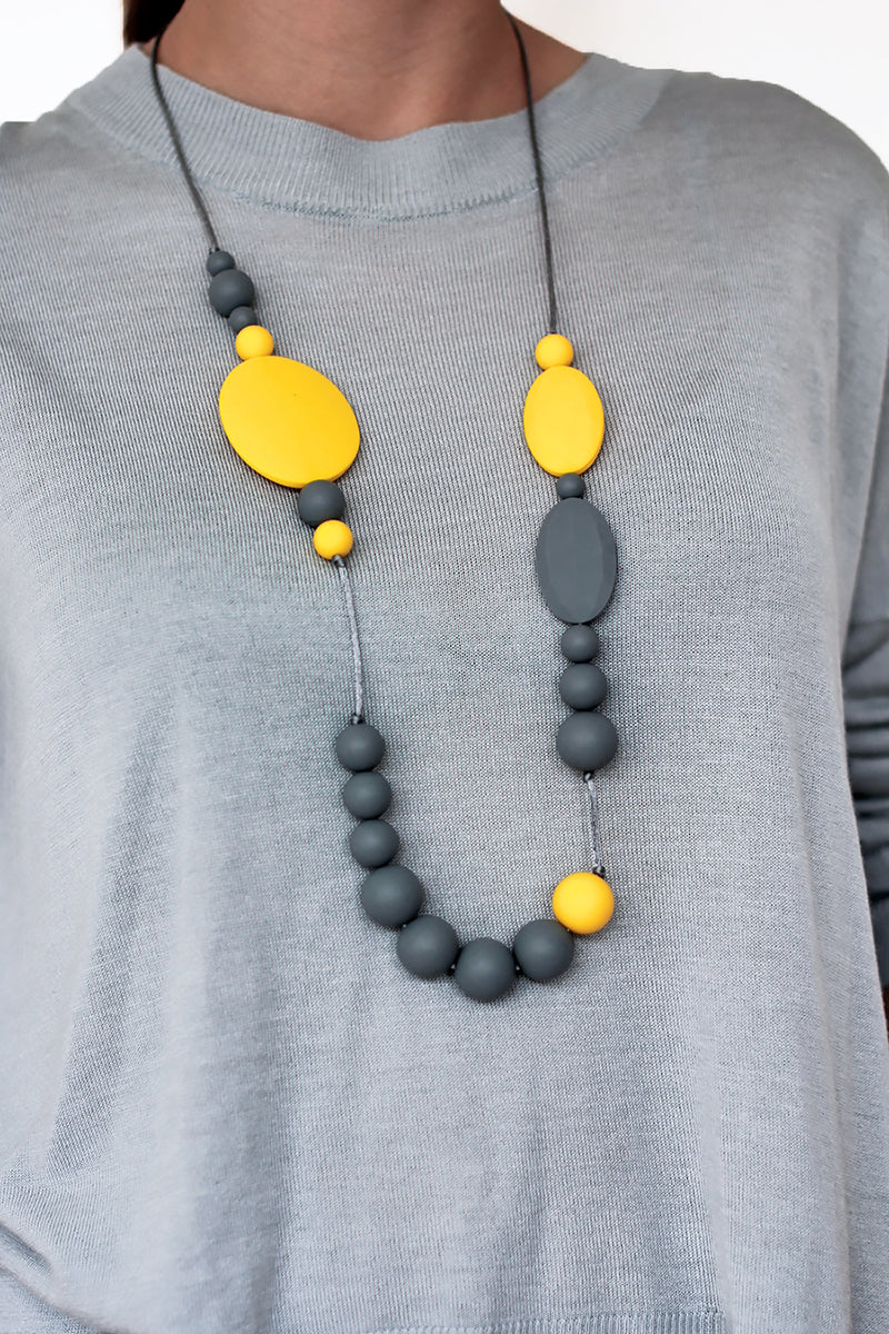 Balik - Anna necklace presentation mode