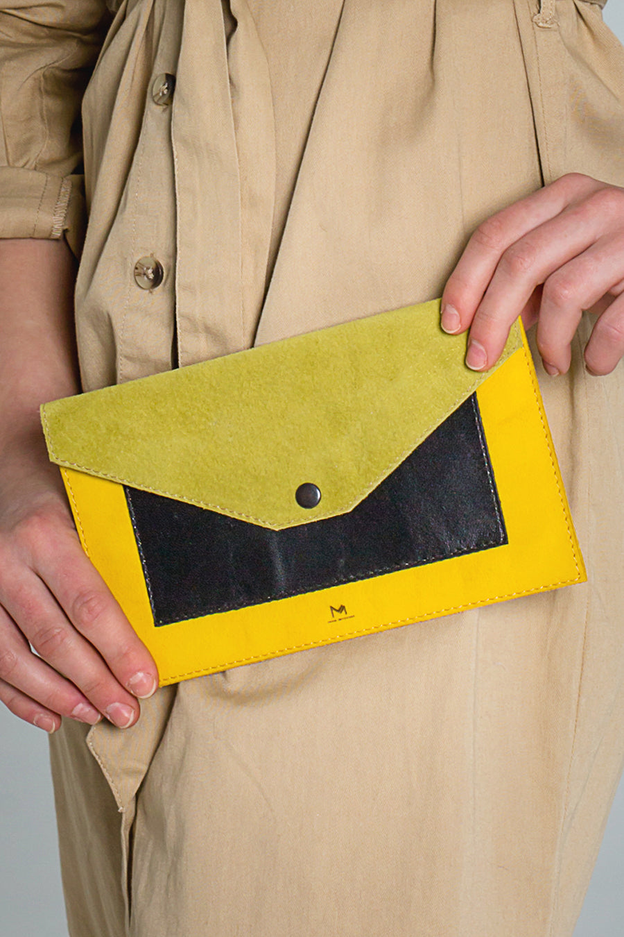 Bauhaus Leather Pouch front view