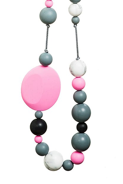 Balik - Mariamik Necklace close view