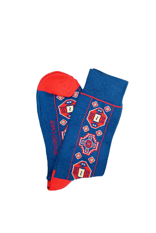 Blue-socks-with-pattern