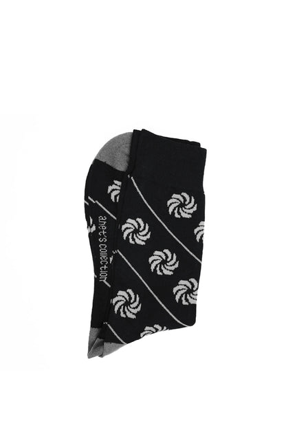 Eternity Print Socks - black folded