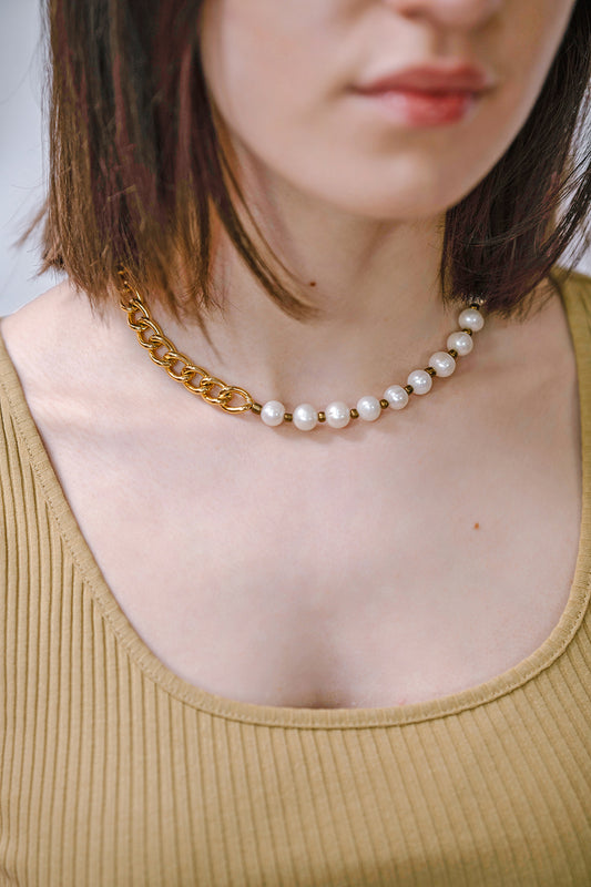 Plated Gold Chain & Pearls 