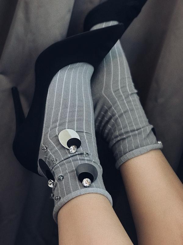 Embroidered Cotton Socks - Grey presentation mode