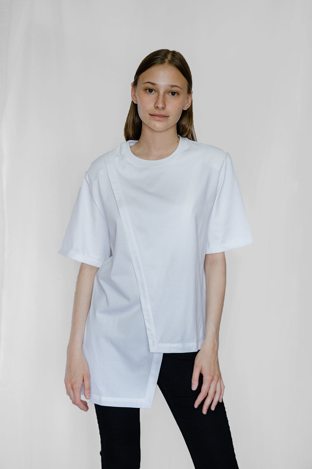 ZGEST-white-t-shirt padded