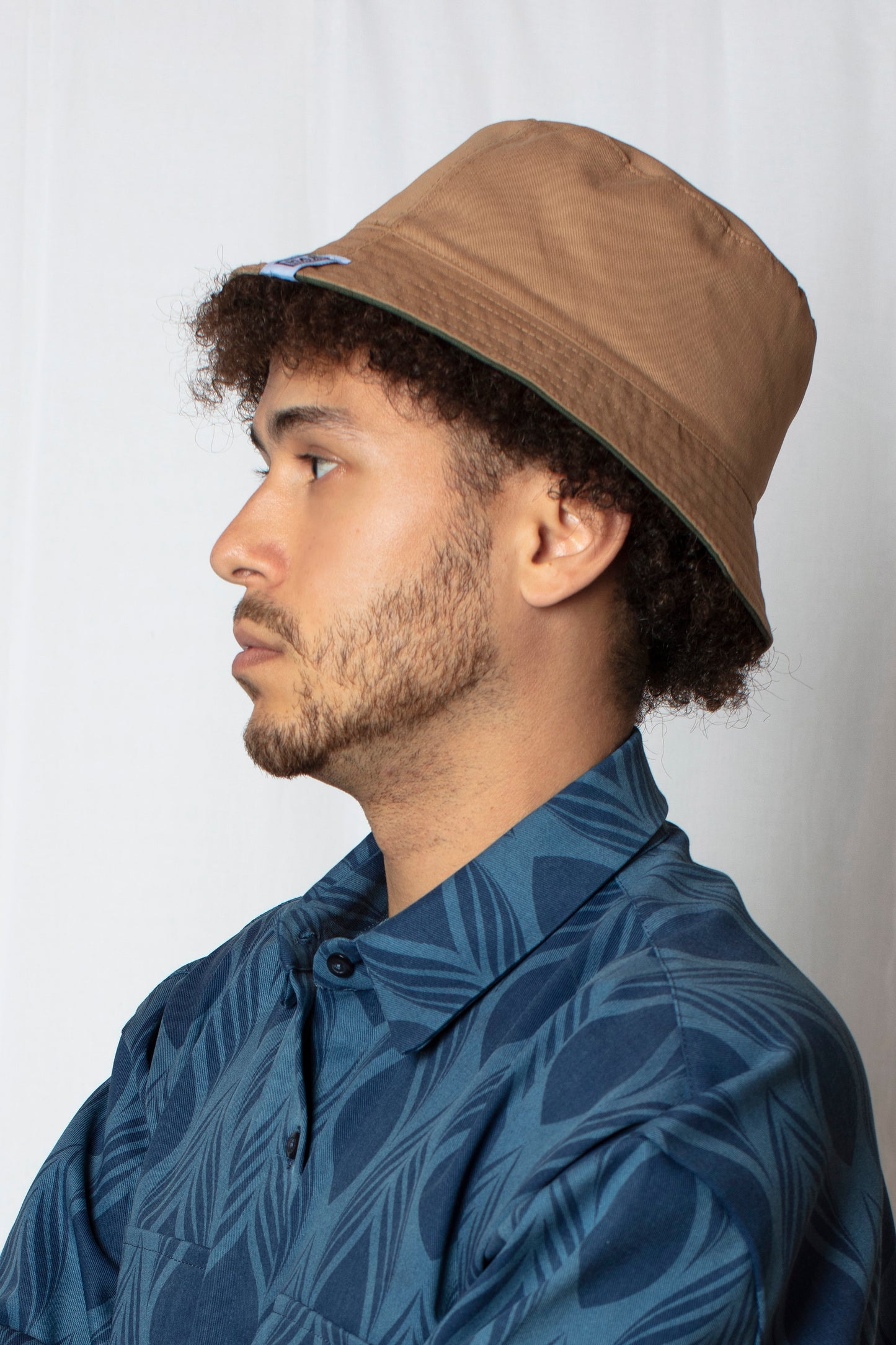 Reversible Bucket Hat - Beige/Khaki